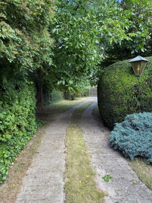 Reihenhaus mit parkähnlichem Garten und Carport in der Südstadt Braunschweigs