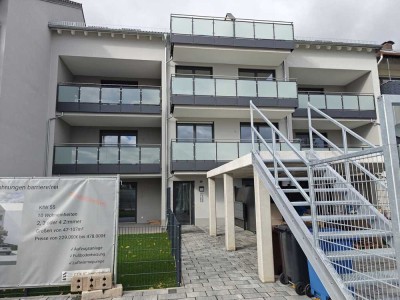 ✨ Erstbezug in Obernau: Moderne und hochwertige 2-Zimmer-Wohnung mit Stellplatz und Aufzug