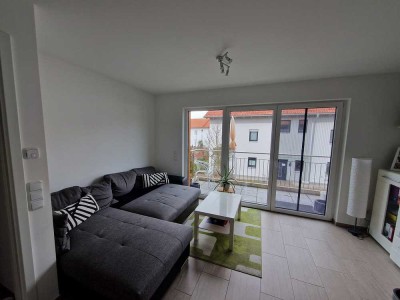 Helle 2-Zimmer-Wohnung, in ruhiger Lage,  Bahnhofsnähe, Südbalkon in Holzkirchen