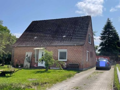 Charmantes Einfamilienhaus!! Zwangsversteigerung!! Provisionsfrei!!