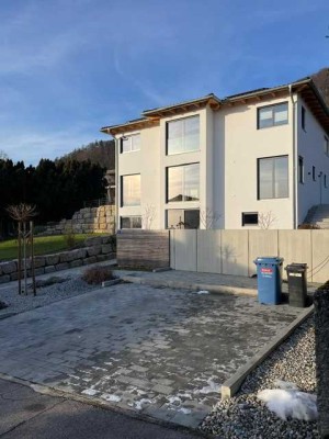 Erstbezug-2-Zimmer-Neubau-Einliegerwohnung in Toplage mit Alpenblick