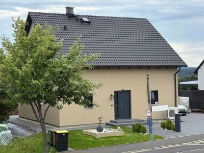 Bezugsfertiges EFH, Top-Ausstattung - Luxusküche, PV-Anlage & Wärmepumpe, Batteriespeicher, Effizien