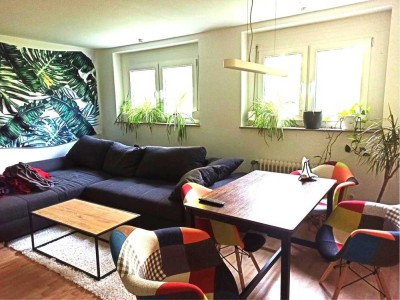 Helle, großzügig geschnittene 3 Zimmer Souterrain Wohnung ideal für Berufseinsteiger/Studenten