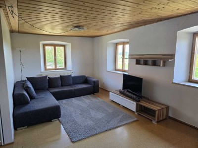 Alpenpanorama Wohnung mit zwei Zimmern sowie Balkon und EBK nähe Wasserburg a. Inn