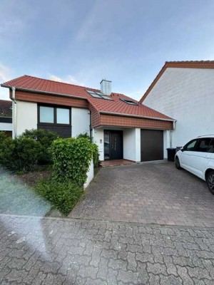 Geräumiges Haus mit EBK in Limburgerhof