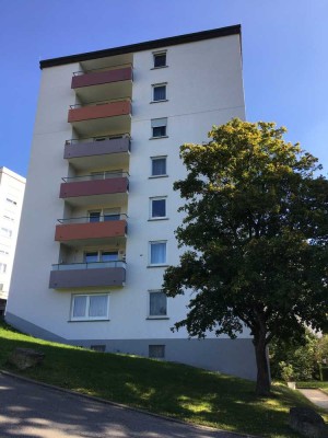 Helle 1,5-Zimmer Wohnung im 6. OG mit Balkon in Nagold-Kernen