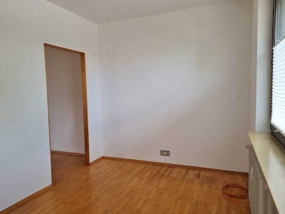 Schöne 1.5-Zimmer-EG-Wohnung mit Terrasse und EBK in Wedemark