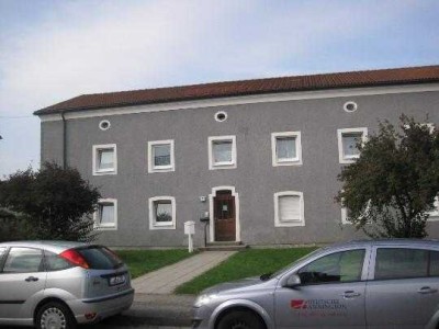 Renovierte 3 - Zimmer Wohnung mit Gartenanteil in ruhiger Lage!