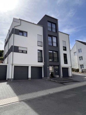 Komfortwohnung mit kleinem Garten und Garage in Stadthaus in Essen-Kupferdreh
