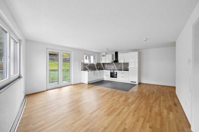 Leerstehende 4-Zimmer-Neubauwohnung mit Balkon + 2 Duplex-Stellplätzen in bester Lage von Altensteig