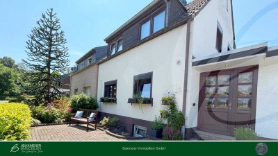 Pure Idylle - Charmante Doppelhaushälfte mit traumhaftem Garten