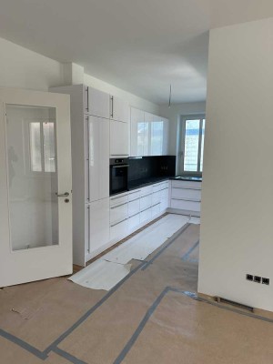 ERSTBEZUG: Moderne Maisonette-Wohnung mit Gartennutzung in Hamburg-Blankenese ab Juli 2025