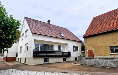 Gepflegtes Zweifamilienhaus zentral in Niederstotzingen