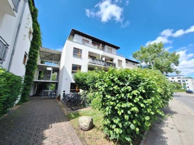 Schöne 3 Raum Wohnung mit Balkon in ruhiger Lage + 2 Monate mietfrei