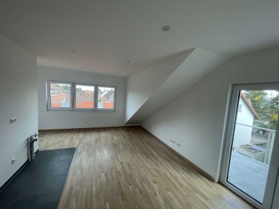 1 Zimmer Wohnung EBK, FBH, Parkett, KFW 55