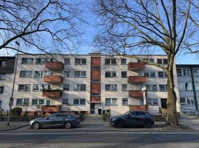 Schöne Erdgeschoss Eigentumswohnung mit Balkon in zentraler Lage in 47226 Duisburg-Hochemmerich