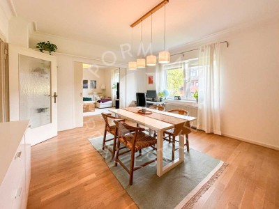 Eleganter Altbau – klassisch, offen, außergewöhnlich schön.