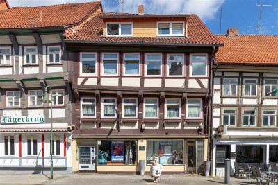 Historisches RMH im Sanierungsgebiet – vielseitiges Investment mit Baugenehmigung zur Umgestaltung