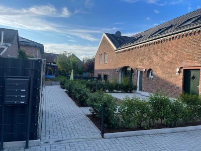 Geschmackvolle 3-Raum-Maisonette-Wohnung mit luxuriöser Innenausstattung mit Einbauküche in Wegberg