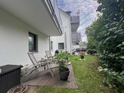 Helle, zentral gelegene 3-Zimmer-Wohnung im EG mit großem Garten