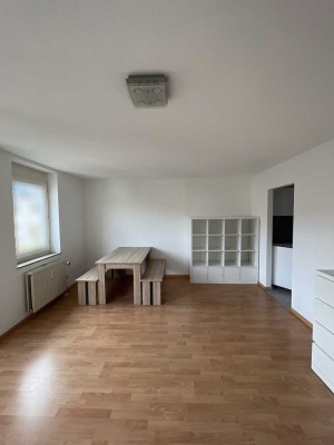 Altstadt 2 Minuten von der Universitätsbibliothek 1-Zimmer-Wohnung mit gehobener Innenausstattung