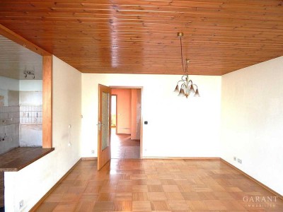 Helle 3 Zimmer-Wohnung mit Balkon und Tiefgaragen-Stellplatz in guter Lage!