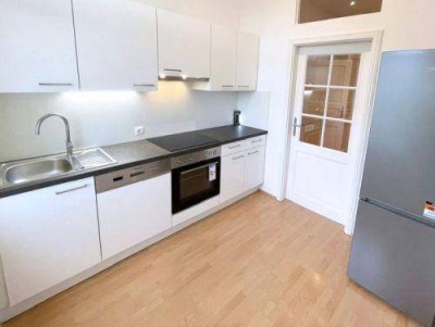 GEIDORF: Sanierter 2 ZIMMER-Altbau + extra Küche neu möbliert + Lift + nähe KF-Universität!