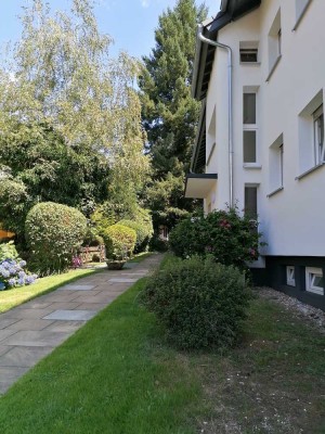 Helle angenehme  DG-Wohnung in Baden-Baden/ Oberbeuern mit großem Balkon