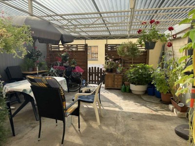 Ab sofort!! 3-Zimmer Wohnung mit Terrasse in zentraler Lage! Garage optional!