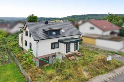 Zweifamilienhaus im Rohbau: Kurz vor Fertigstellung, ideal für persönliche Ausbauwünsche