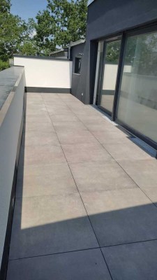 Luxuriöse-Penthouse Wohnung in Offenbach Bieber Nord mit Einbauküche und Weitblick