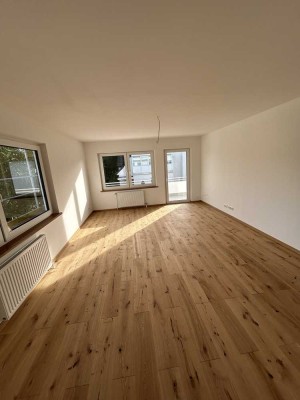Sanierte 3,5-Zimmer-Wohnung mit Balkon und Einbauküche in Koblenz