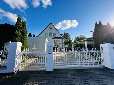 Einzigartige Stadtvilla mit großem Garten und Baugrundstück in Fallersleben