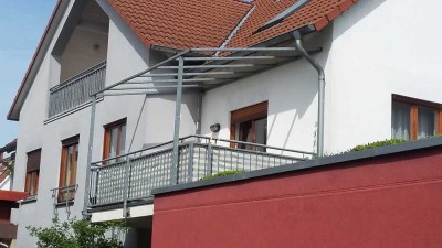 Helle 2-Zimmer Wohnung mit Balkon in Schöneck