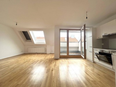 Revitalisierter Altbau/DG + Terrassen