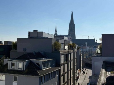 NACHHALTIG MODERNISIERT IN DOMNÄHE MIT SONNENBALKON UND TAGESLICHTBAD +PROVISIONSFREI+