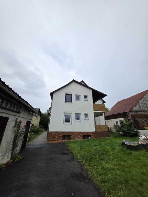 Kernsanierte 125m² Wohnung in Heinersreuth