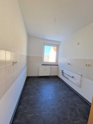 Attraktive 3-Raum-Wohnung in ruhiger Lage in Wüstenbrand mit Parkplatz und Garage!