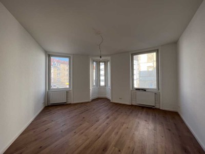 Wunderschöne 4-Zimmerwohnung mit Balkon in S-West