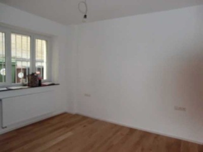 Geschmackvolle, modernisierte 2-Raum-EG-Wohnung in Stuttgart