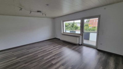 Helle 4-Raum-EG-Wohnung mit Balkon in Herzogenaurach