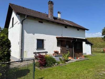 Von privat! Für Familien und Heimwerker! Freistehendes Einfamilienhaus mit Nebengebäude und Garage