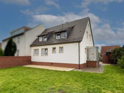 1 - 2 Familienhaus in der Werderau 

Saniert und Modernisiert - 2 Garagen + großer Garten