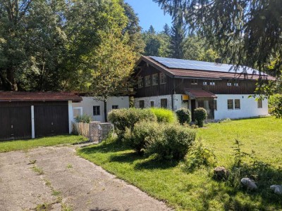 Günstiges 5-Raum-Haus mit EBK in Altenmarkt an der Alz