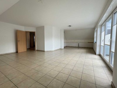 Attraktive Maisonette-Wohnung mit großem Balkon in Dorsten-Rhade!