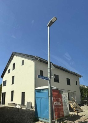 Freundliche 4-Zimmer-Wohnung mit gehobener Innenausstattung zur Miete in Gau-Odernheim
