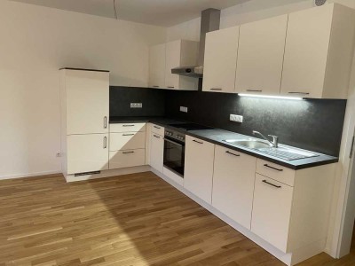 Attraktive und neuwertige 3-Zimmer-Wohnung mit geh. Innenausstattung mit Balkon und EBK