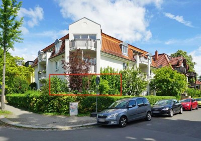 Renovierte und freie Hochparterrewohnung
