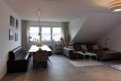 Luxuriöse 3-Zimmer-Penthouse-Wohnung mit Balkon und EBK in Neckarhausen