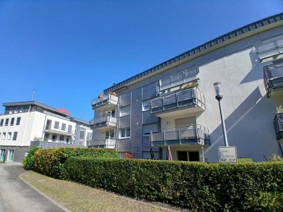Ideal für ältere Herrschaften oder kleine Familien!Top gepflegte 3-Zi.-ETW im Zentrum von Schlebusch
